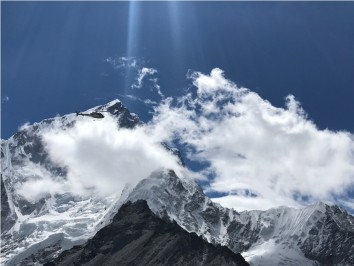 Can a beginner trek Everest Base Camp?